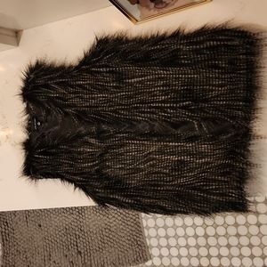 NEW, Ellie & Kate fur vest, S/M